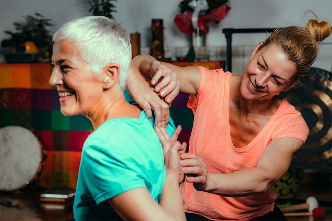 Lợi ích tuyệt vời cho sức khỏe khi bạn tập yoga - Ảnh 4. Lợi ích tuyệt vời cho sức khỏe khi bạn tập yoga - Ảnh 4.