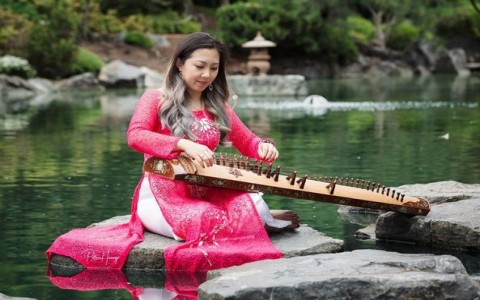 Chân dung người phụ nữ hiện đại: Thành công trong sự nghiệp nhưng cuộc sống chỉ gói gọn hai từ “giản dị”