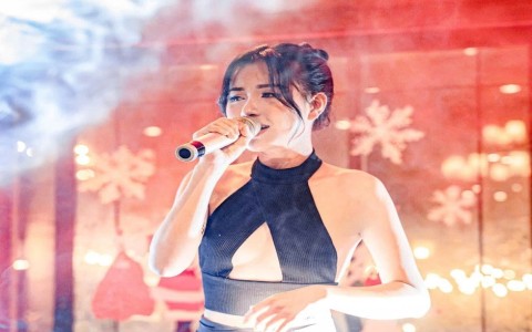 Từ sân khấu sự kiện đến thương hiệu thời trang: Hành trình thành công của ca sĩ Thảo Ngân