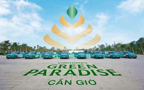 Hàng trăm xe VinFast cùng đoàn xích lô hoa rực rỡ khuấy động phố phường trong roadshow “Kiêu hãnh Kỳ quan Di sản”