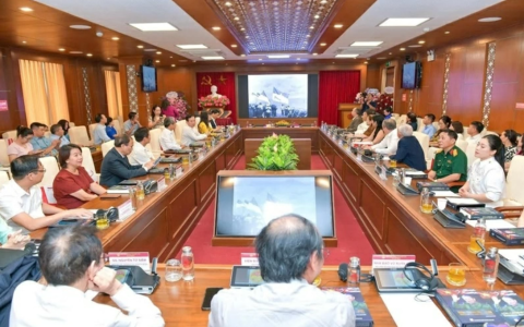 Công trình nghiên cứu Fidel Castro Ruz - Cuba trong trái tim nhân dân Việt Nam dưới góc nhìn của nhà báo Vương Xuân Nguyên