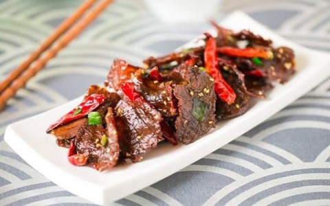 Thơm lừng với bò kho tiêu đượm vị ấm nồng ngày đầu đông