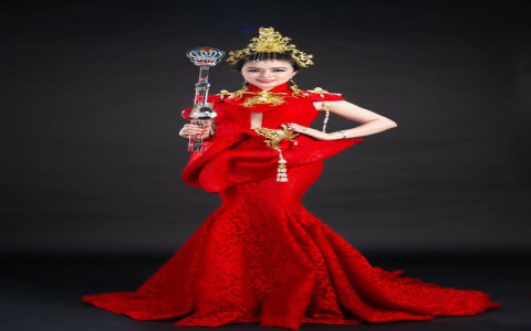 Hoa Hậu Nguyễn Thị Diệu Thúy: Đại sứ doanh nhân – nhân ái 2020