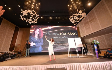 Diễn giả - Doanh nhân, Nhà truyền động lực Mrs. Joanna Hạnh Nguyễn: Câu chuyện kinh doanh và hành trình cuộc đời