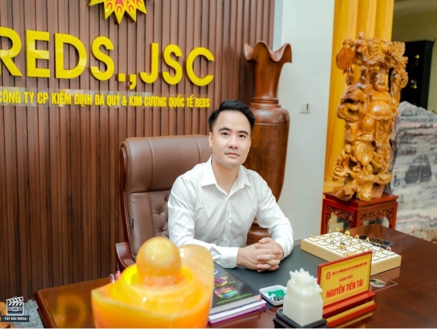Từ bỏ công chức trở thành ông chủ lớn Kinh doanh đá quý và Trung tâm kiểm định uy tín tại Việt Nam