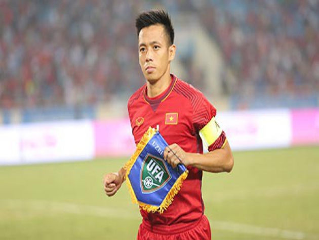 HLV Park triệu tập Văn Quyết