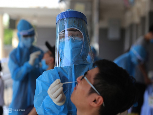 Quảng Nam giám sát người về từ Đà Nẵng