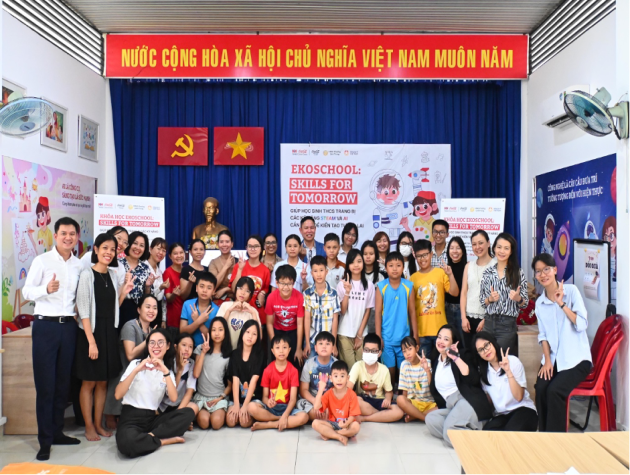 Công ty Coca-Cola Việt Nam tổ chức lớp học STEAM và AI miễn phí