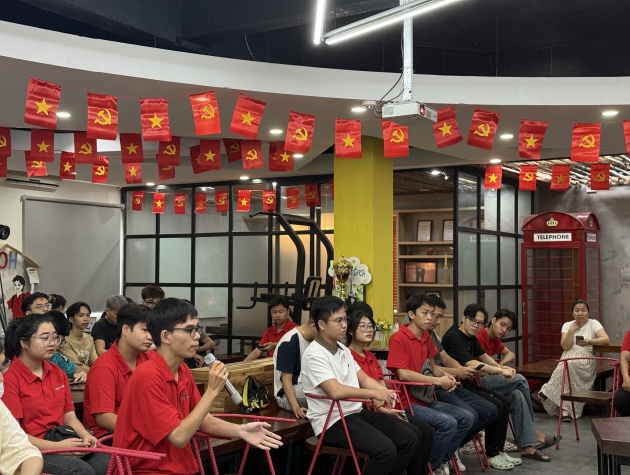 Việt Nam cần nghiên cứu và phát triển các mô hình Al của riêng mình